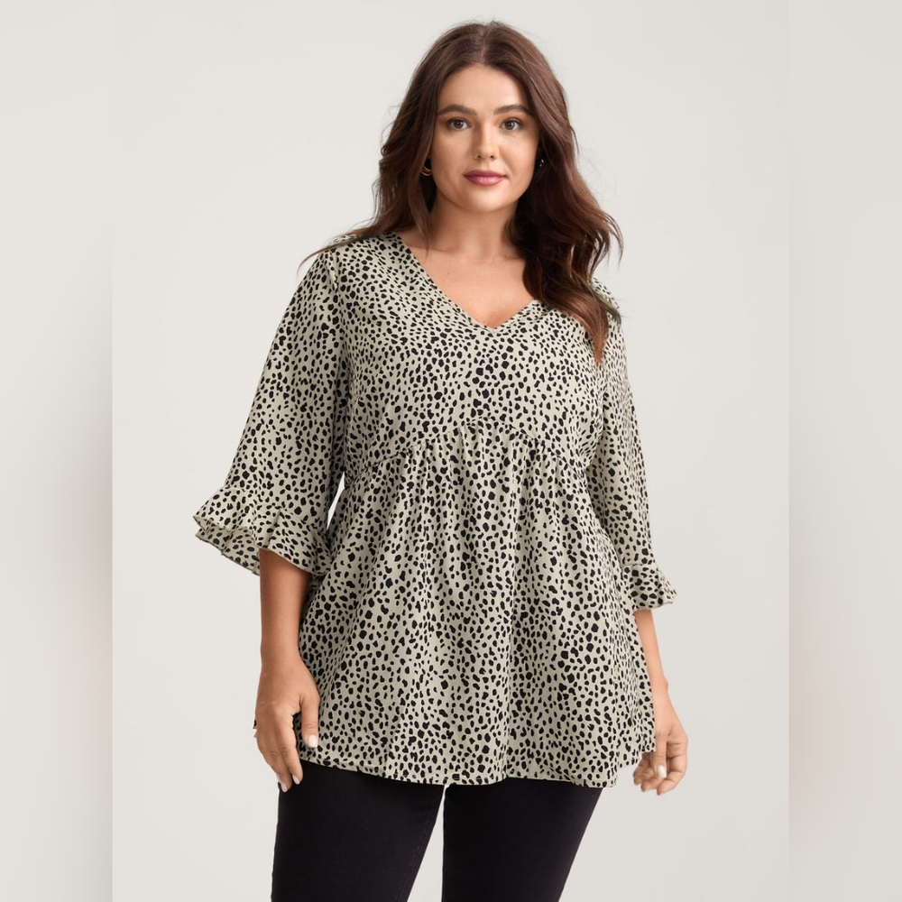BloomChic Leopard Print Ruffled Detail V-Neck Blouse – 14-16 – Plus Size – New